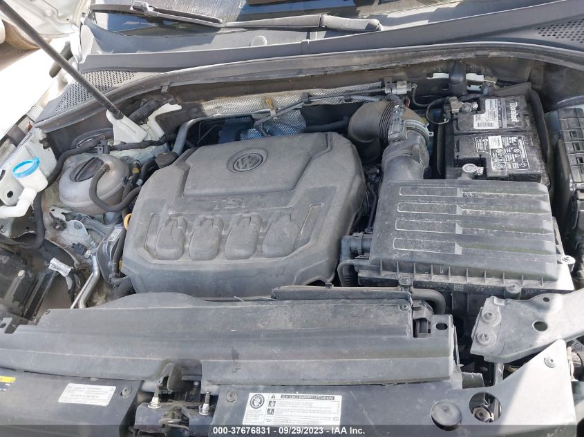2018 VOLKSWAGEN TIGUAN SE/SEL - 3VV3B7AX5JM000572