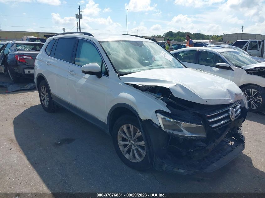 2018 VOLKSWAGEN TIGUAN SE/SEL - 3VV3B7AX5JM000572