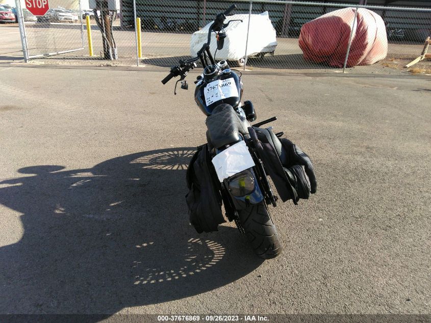 2019 HARLEY-DAVIDSON FLSL - 1HD1YDJ20KB059446