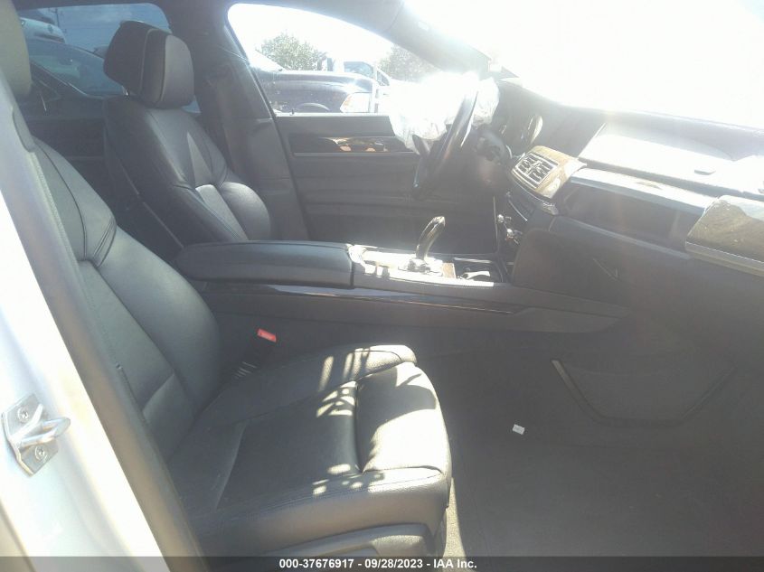 2013 BMW 740LI - WBAYE4C54DD137117