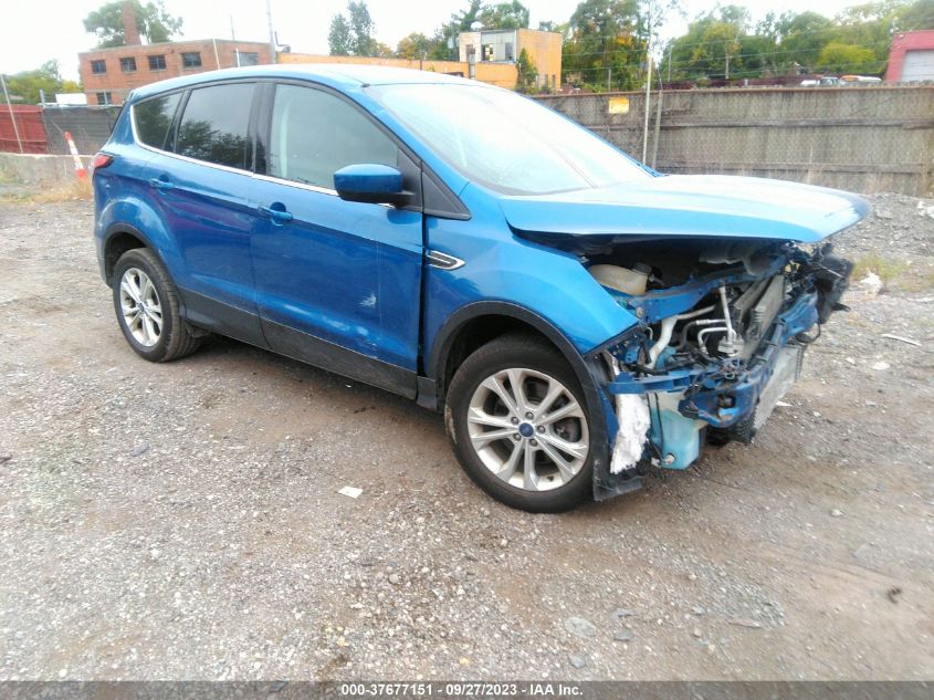 2017 FORD ESCAPE SE - 1FMCU9G98HUF10249