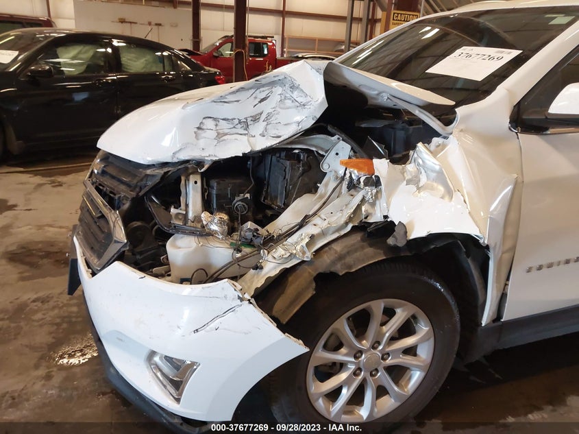 VIN 3GNAXLEU0JS607028 2018 CHEVROLET EQUINOX LT