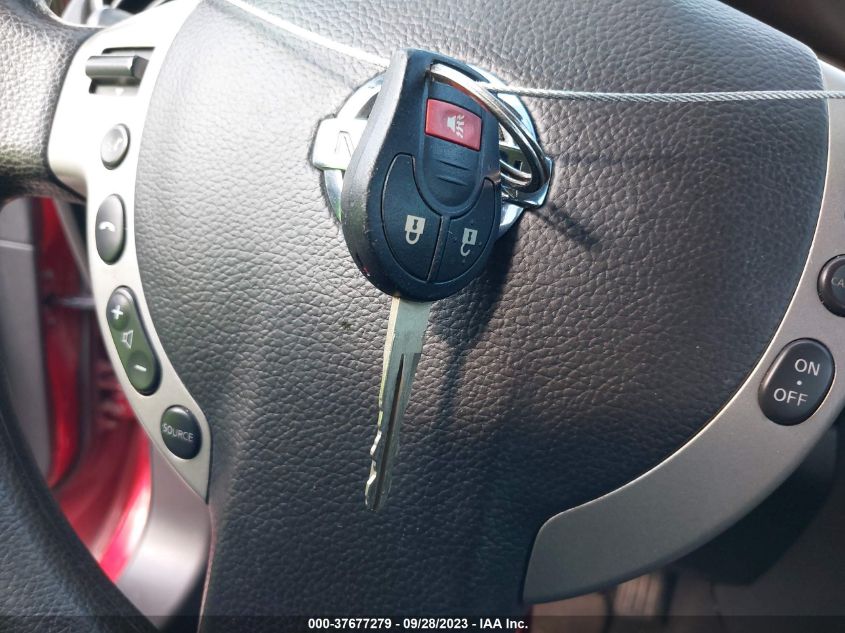 2013 NISSAN ROGUE S - JN8AS5MT3DW025174