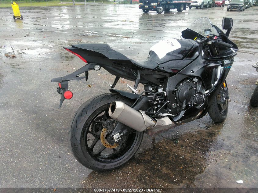 2022 YAMAHA YZFR1 JYARN66E3NA002661