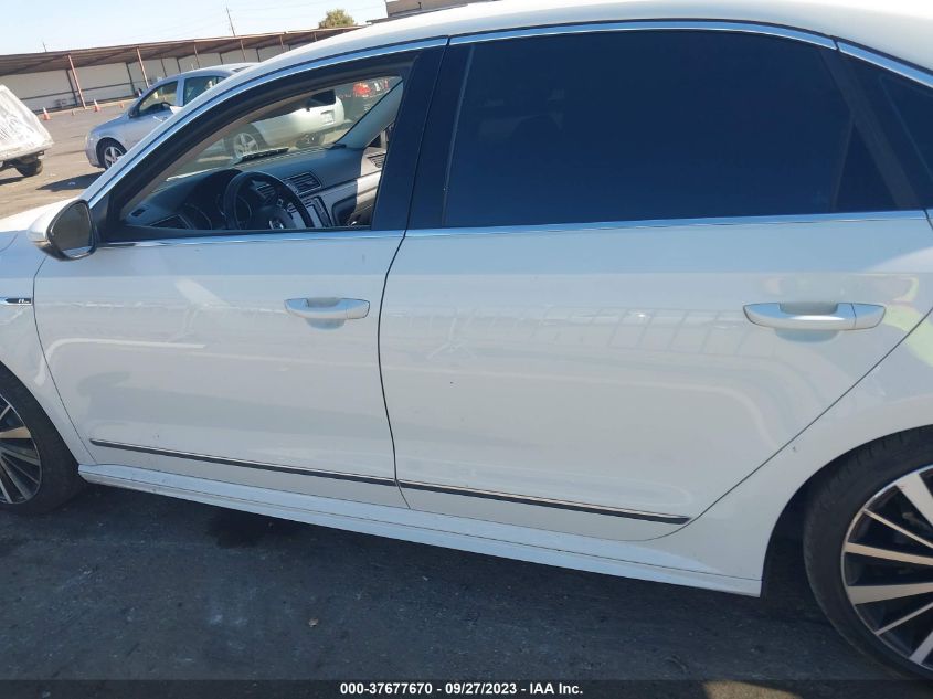 2017 VOLKSWAGEN PASSAT R-LINE W/COMFORT PKG - 1VWDT7A37HC068829