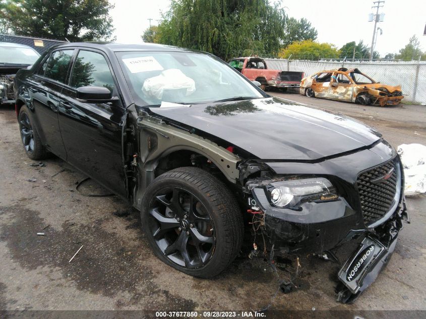 2C3CCABT5PH613906 Chrysler 300 S