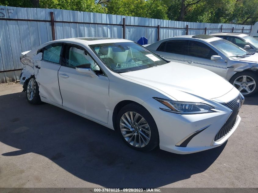 58AEA1C10MU002167 Lexus ES ES 300H LUXURY