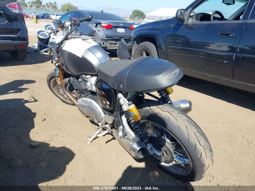 2016 TRIUMPH MOTORCYCLE THRUXTON 1200 R - SMTD21HF1GT783317