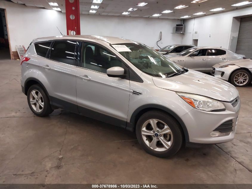 2016 FORD ESCAPE SE - 1FMCU0G71GUA30532