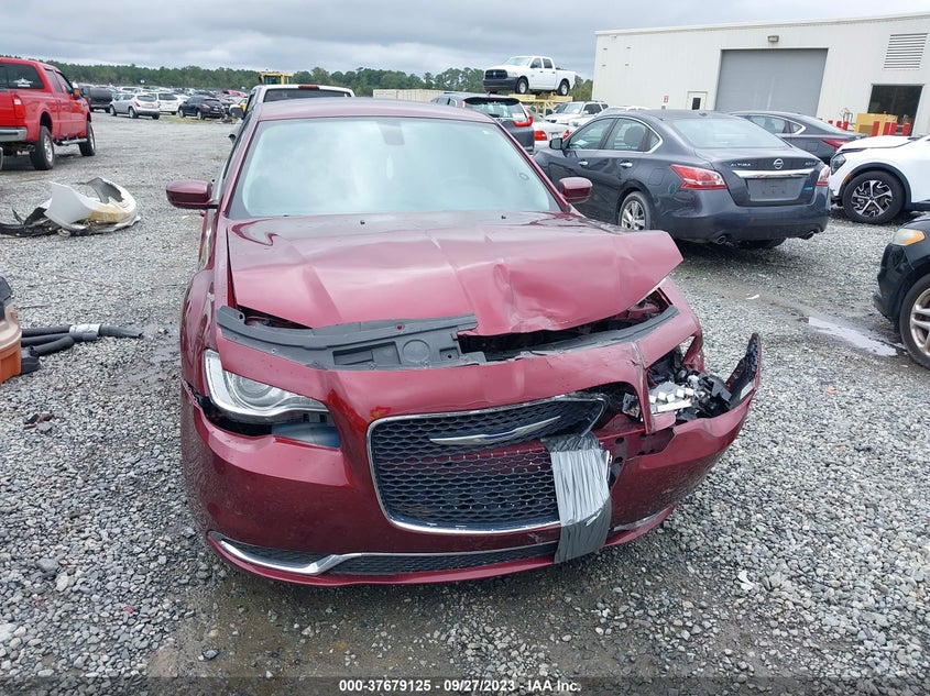 VIN 2C3CCAAG4JH177058 2018 CHRYSLER 300 TOURING L