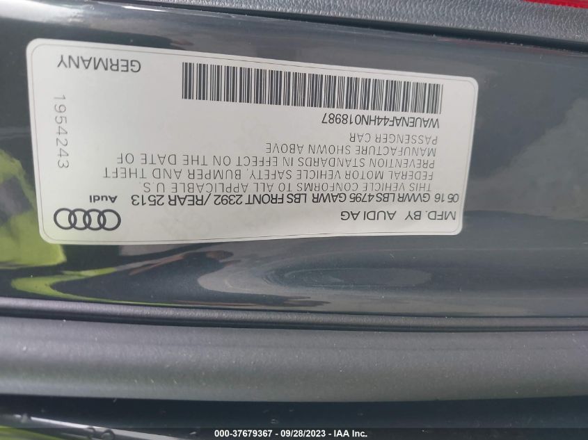 WAUENAF44HN018987 2017 AUDI A4, photo no. 9