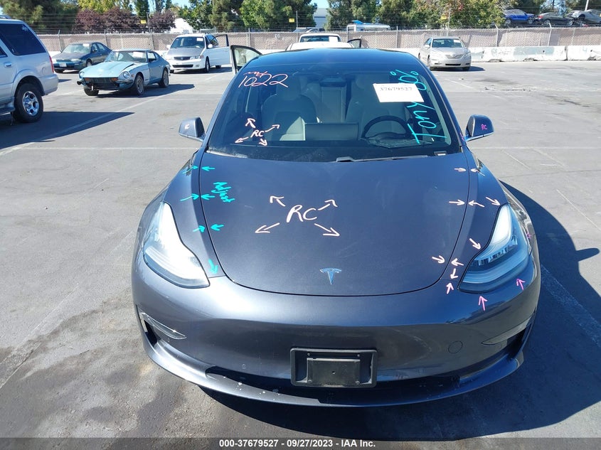 VIN 5YJ3E1EB8JF182841 2018 TESLA MODEL 3 LONG RANGE