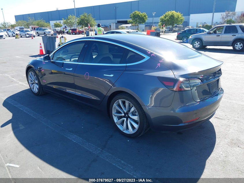 VIN 5YJ3E1EB8JF182841 2018 TESLA MODEL 3 LONG RANGE