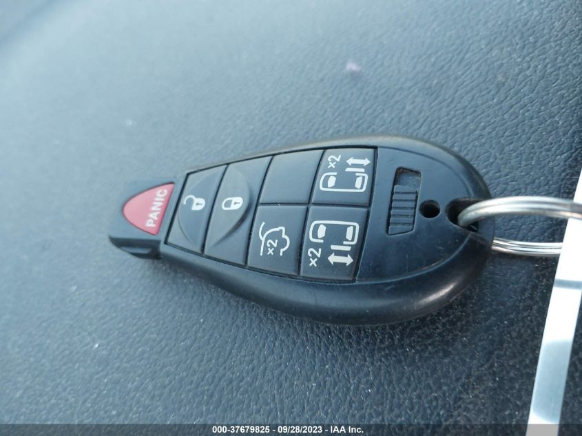 2014 CHRYSLER TOWN & COUNTRY TOURING - 2C4RC1BGXER441825