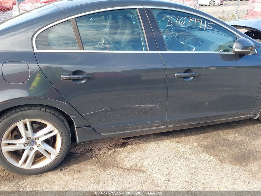 2014 VOLVO S60 T5 - YV1612FS1E1299151