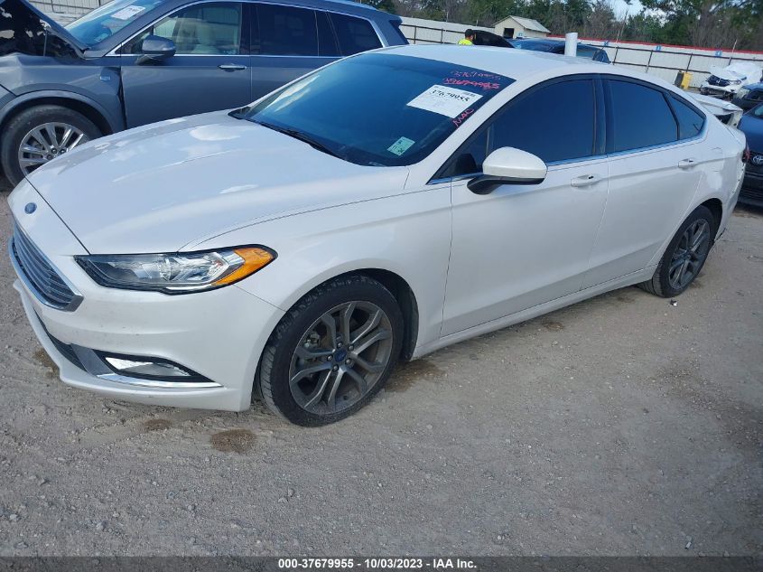 3FA6P0H74HR392604 2017 FORD FUSION, photo no. 2