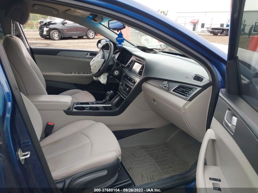 2016 HYUNDAI SONATA 2.4L SE - 5NPE24AF5GH313522