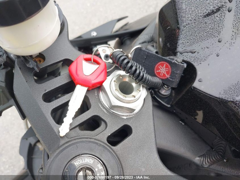 2018 YAMAHA YZFR1 JYARN39E4JA004133