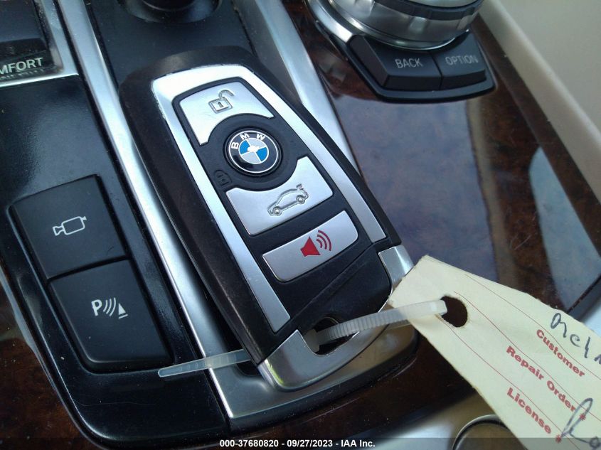 2015 BMW 7 SERIES 740I WBAYA6C55FGK16644
