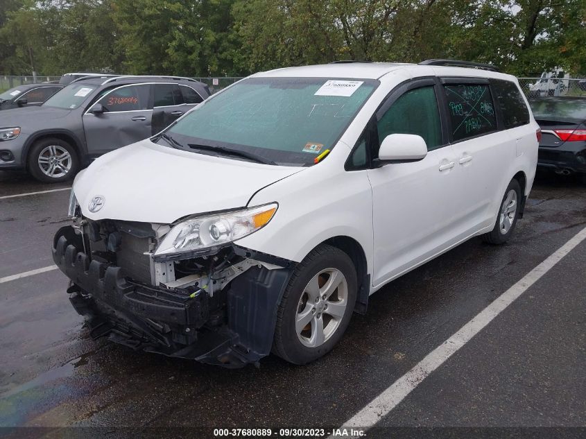VIN 5TDKZ3DC3HS821249 2017 TOYOTA SIENNA LE