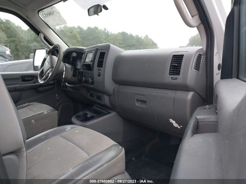 2015 NISSAN NV SV/S/SL 1N6BF0KM8FN806121