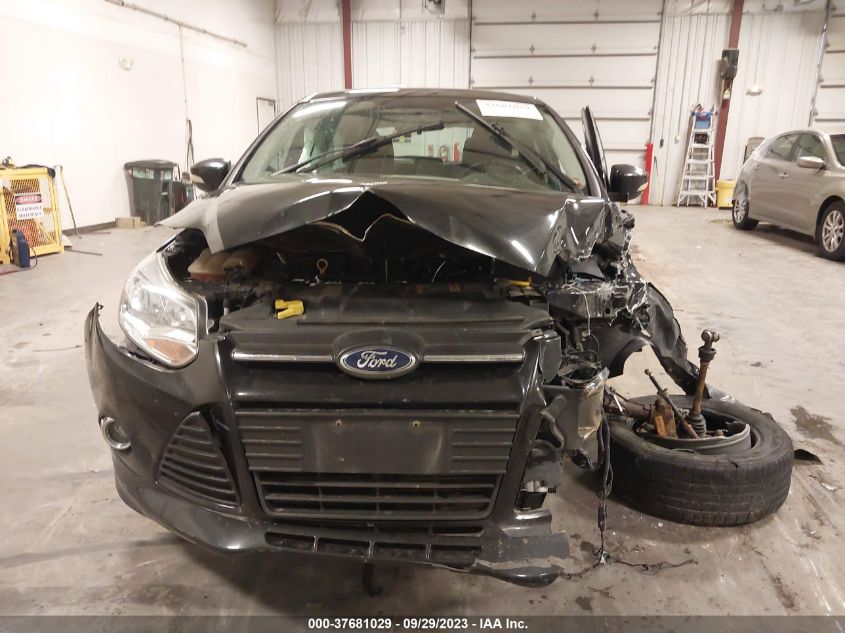 2014 FORD FOCUS SE - 1FADP3K23EL451089