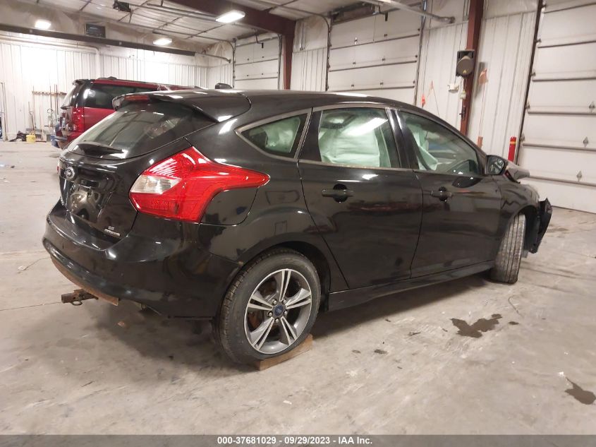 2014 FORD FOCUS SE - 1FADP3K23EL451089