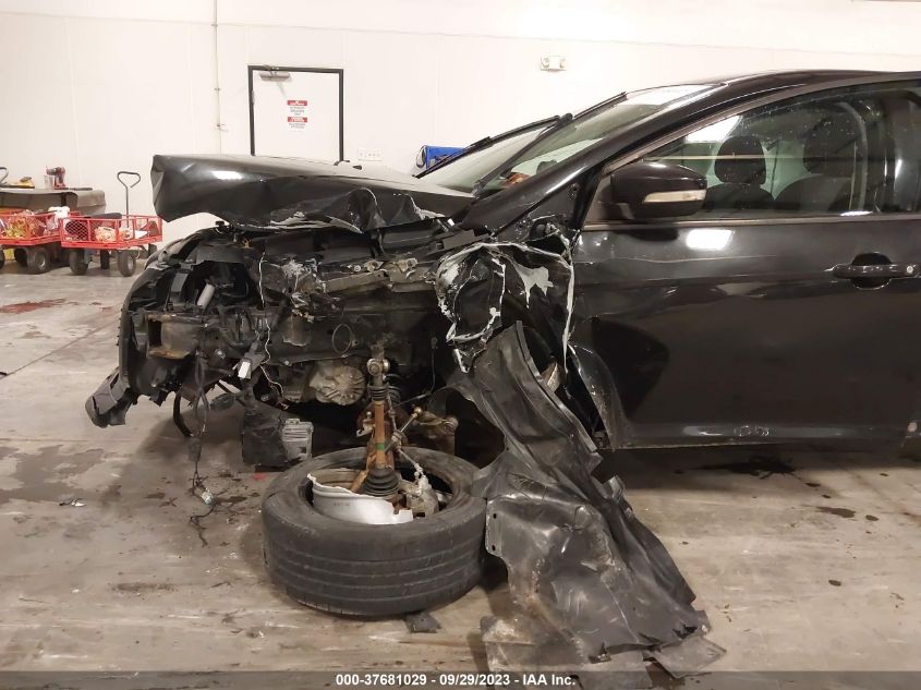 2014 FORD FOCUS SE - 1FADP3K23EL451089
