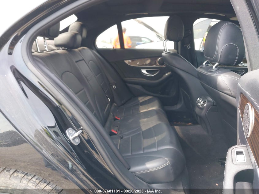VIN 55SWF4JB0HU192354 2017 MERCEDES-BENZ C-CLASS C 300