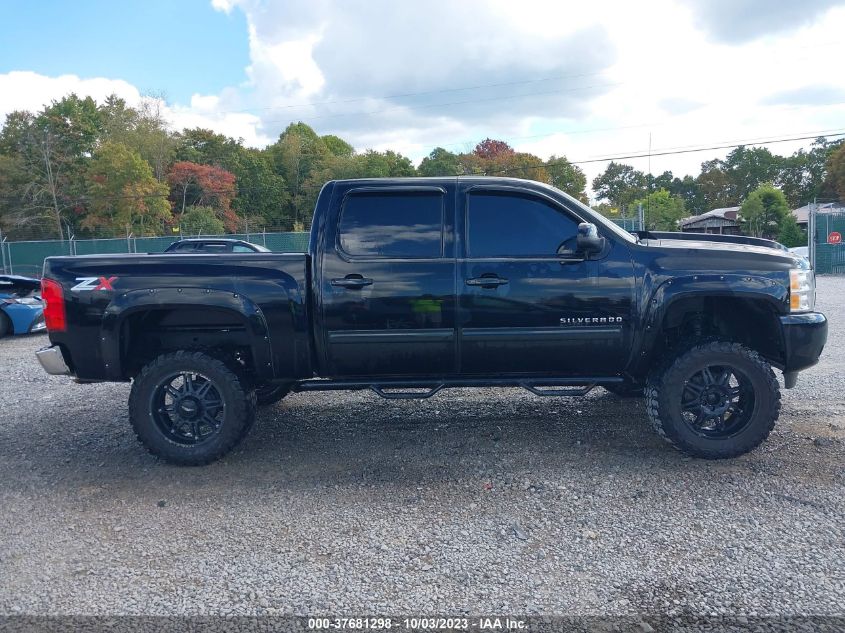 2013 CHEVROLET SILVERADO 1500 LT - 3GCPKSE78DG123301