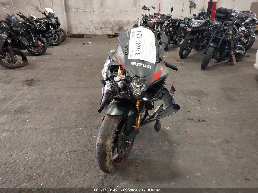 2022 SUZUKI GSX-R1000 R JS1DM11H2N7100299