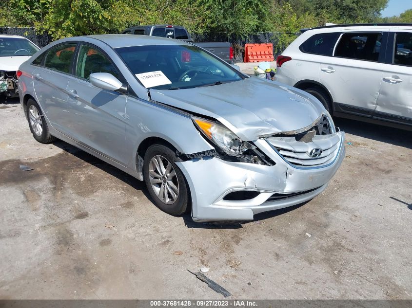 2013 HYUNDAI SONATA GLS - 5NPEB4AC3DH757600