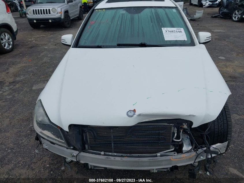 2013 MERCEDES-BENZ C-CLASS C 250 - WDDGF4HB3DR284547