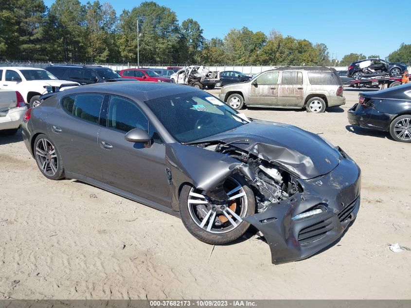 2015 PORSCHE PANAMERA - WP0AA2A77FL003834