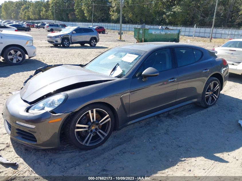 2015 PORSCHE PANAMERA - WP0AA2A77FL003834
