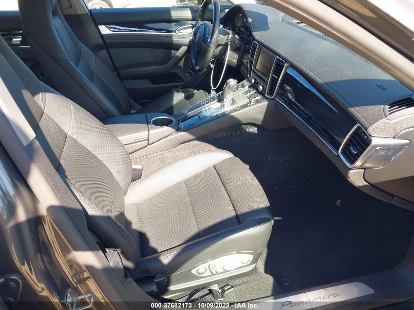 2015 PORSCHE PANAMERA - WP0AA2A77FL003834