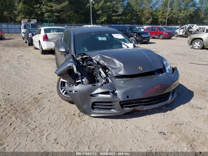 2015 PORSCHE PANAMERA - WP0AA2A77FL003834