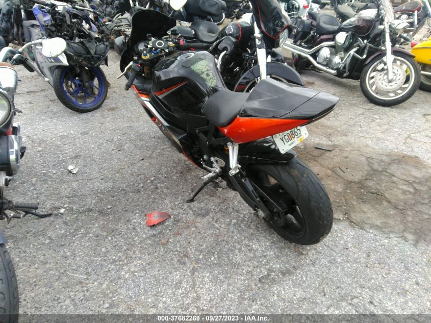 2005 SUZUKI GSX-R750 K - JS1GR7JA252100322