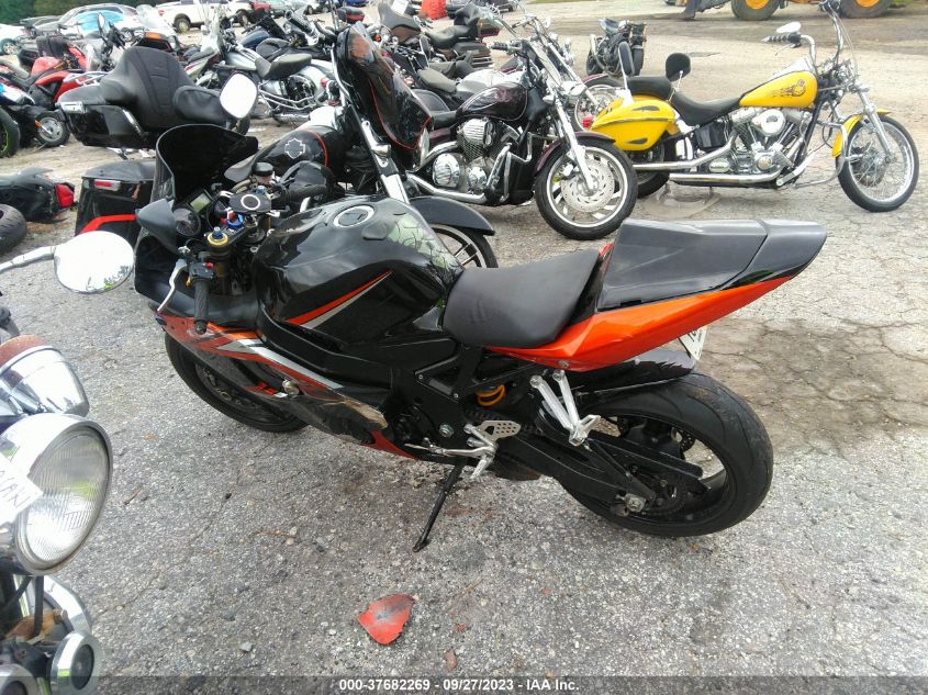 2005 SUZUKI GSX-R750 K - JS1GR7JA252100322
