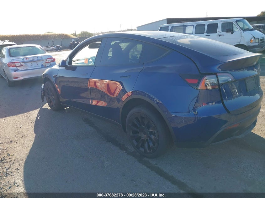 VIN 7SAYGDEE0PF809457 2023 TESLA MODEL Y LONG RANGE