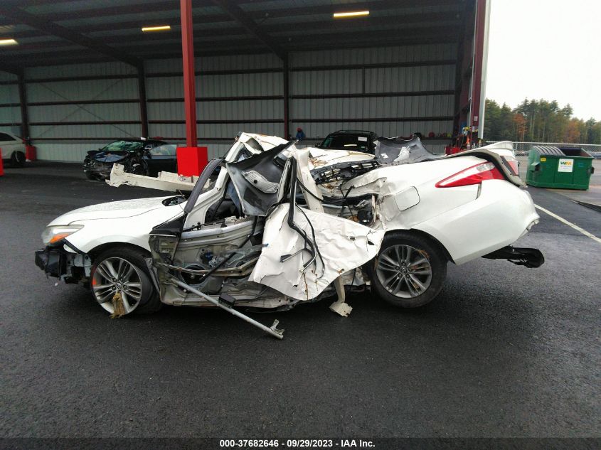 2015 TOYOTA CAMRY XLE/SE/LE/XSE - 4T1BF1FK4FU024949