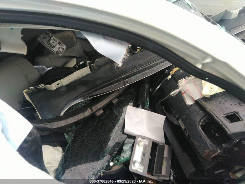 2015 TOYOTA CAMRY XLE/SE/LE/XSE - 4T1BF1FK4FU024949