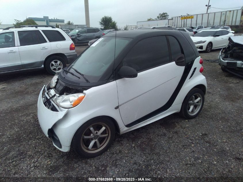 2015 SMART FORTWO PASSION/PURE WMEEJ3BA3FK800588