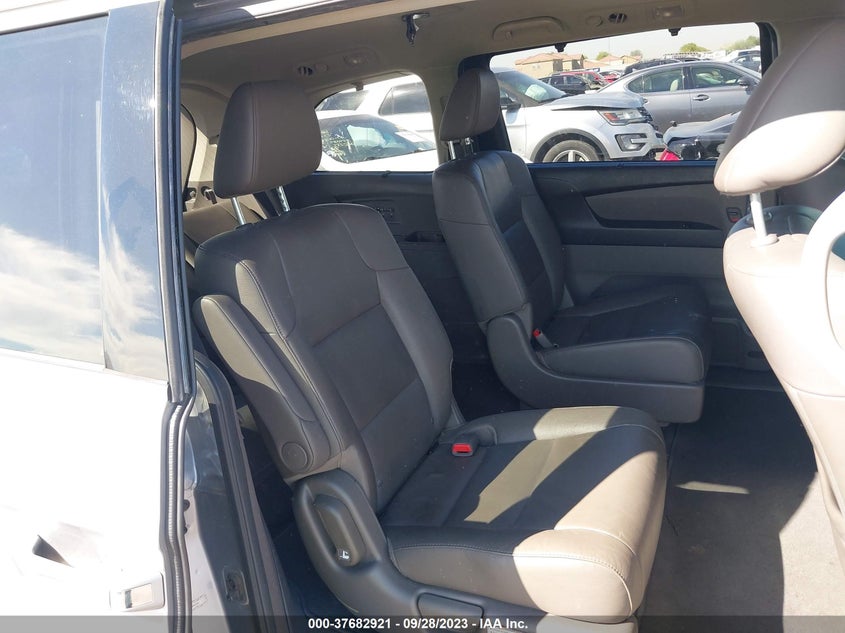 VIN 5FNRL5H94HB003561 2017 HONDA ODYSSEY TOURING
