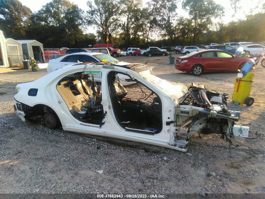 2015 MERCEDES-BENZ S-CLASS S 550 - WDDUG8CB8FA158216