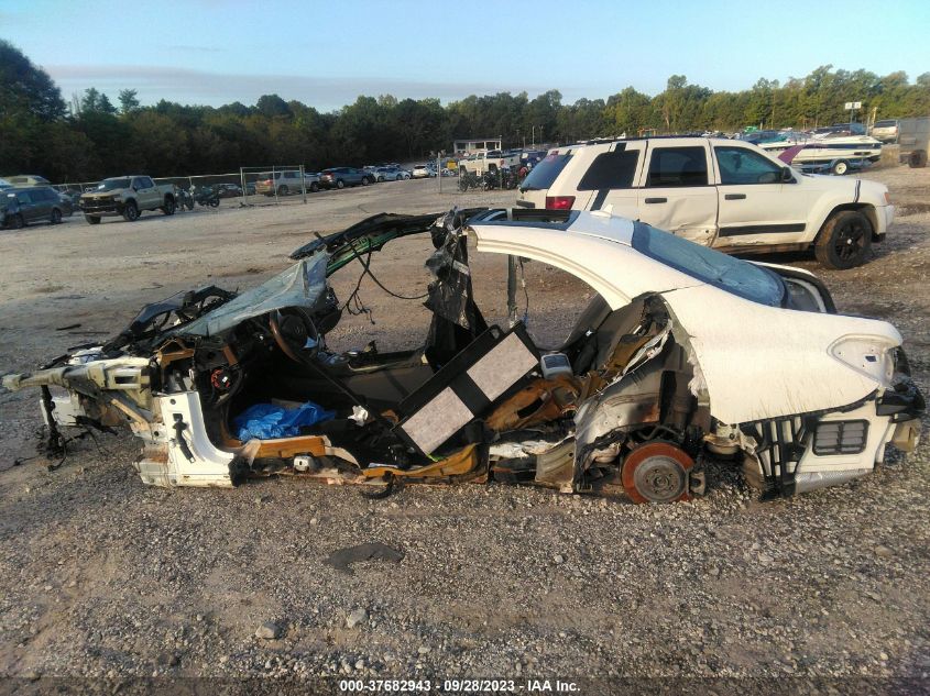 2015 MERCEDES-BENZ S-CLASS S 550 - WDDUG8CB8FA158216