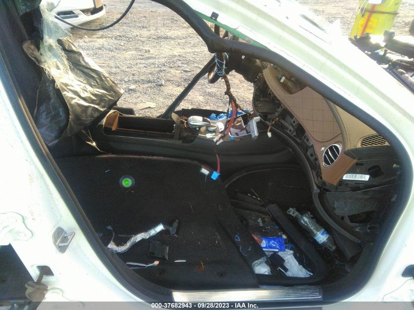 2015 MERCEDES-BENZ S-CLASS S 550 - WDDUG8CB8FA158216