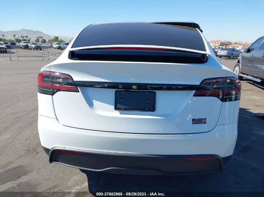 7SAXCBE68PF398068 Tesla Model X PLAID 14