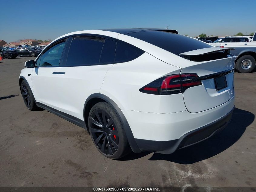 7SAXCBE68PF398068 Tesla Model X PLAID 3