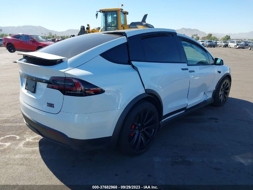 7SAXCBE68PF398068 Tesla Model X PLAID 4